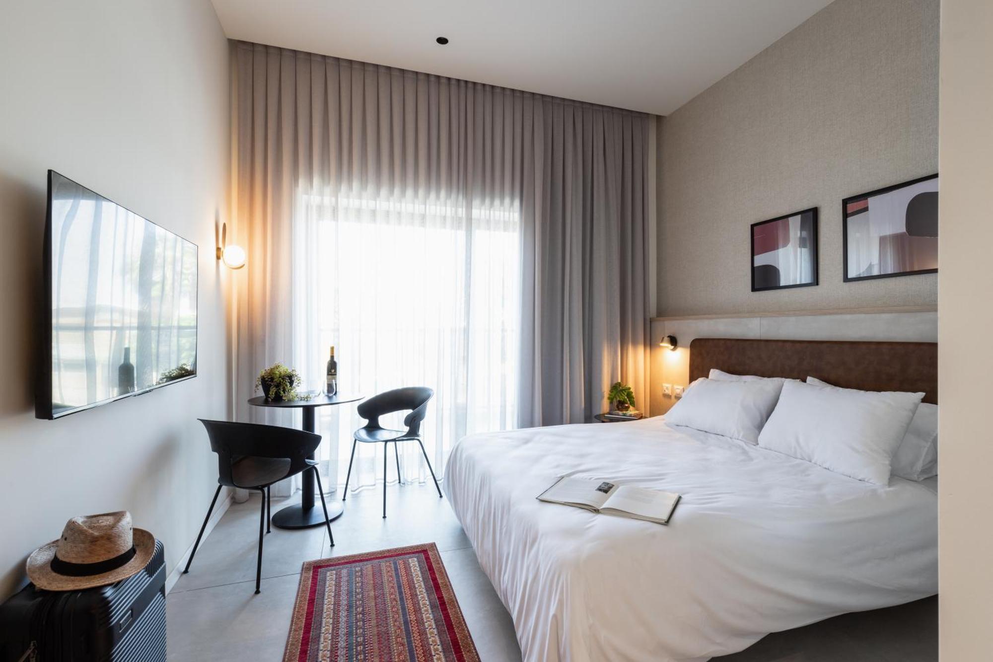Tayo Studios & Apartments Бат Ям Екстериор снимка