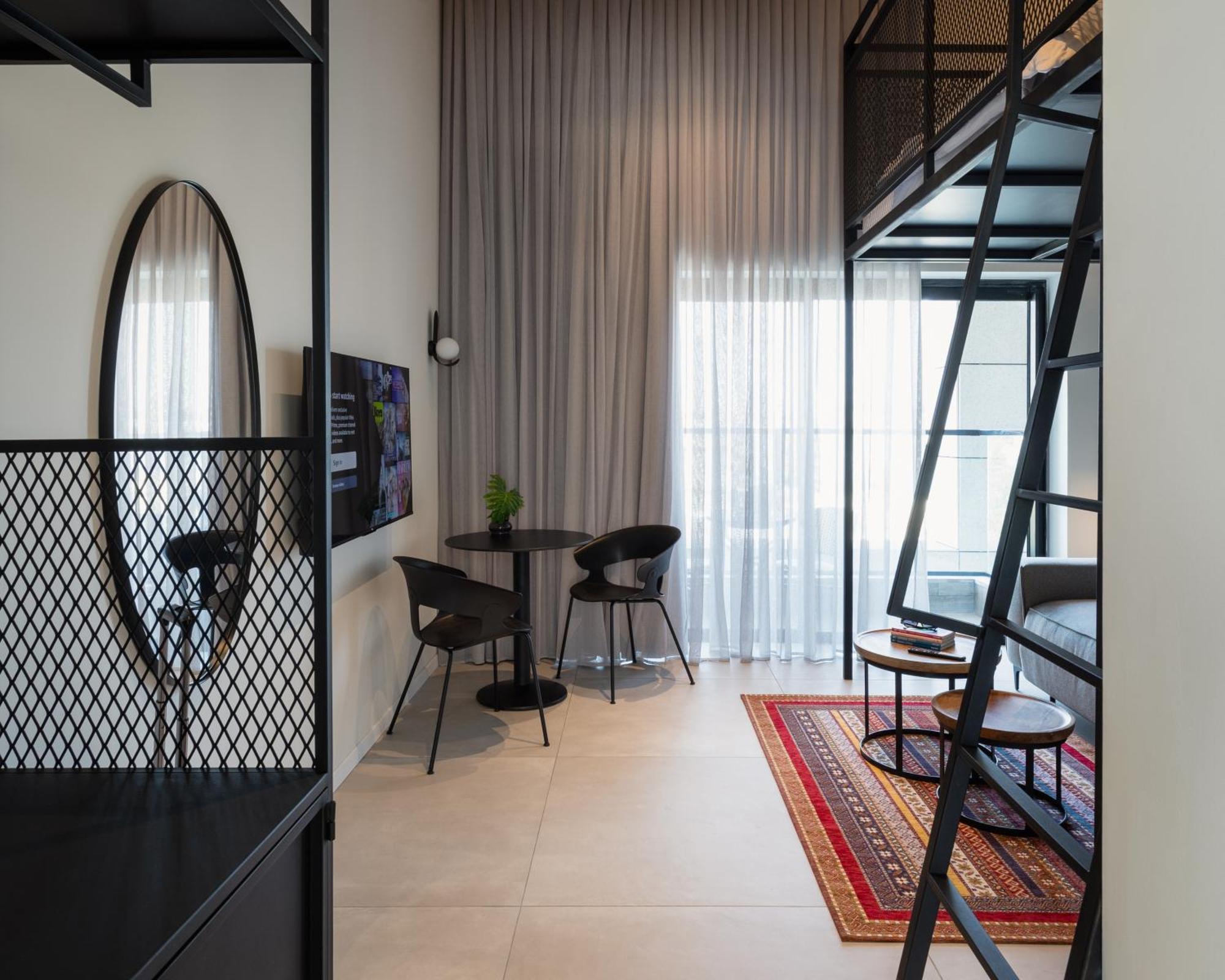 Tayo Studios & Apartments Бат Ям Екстериор снимка