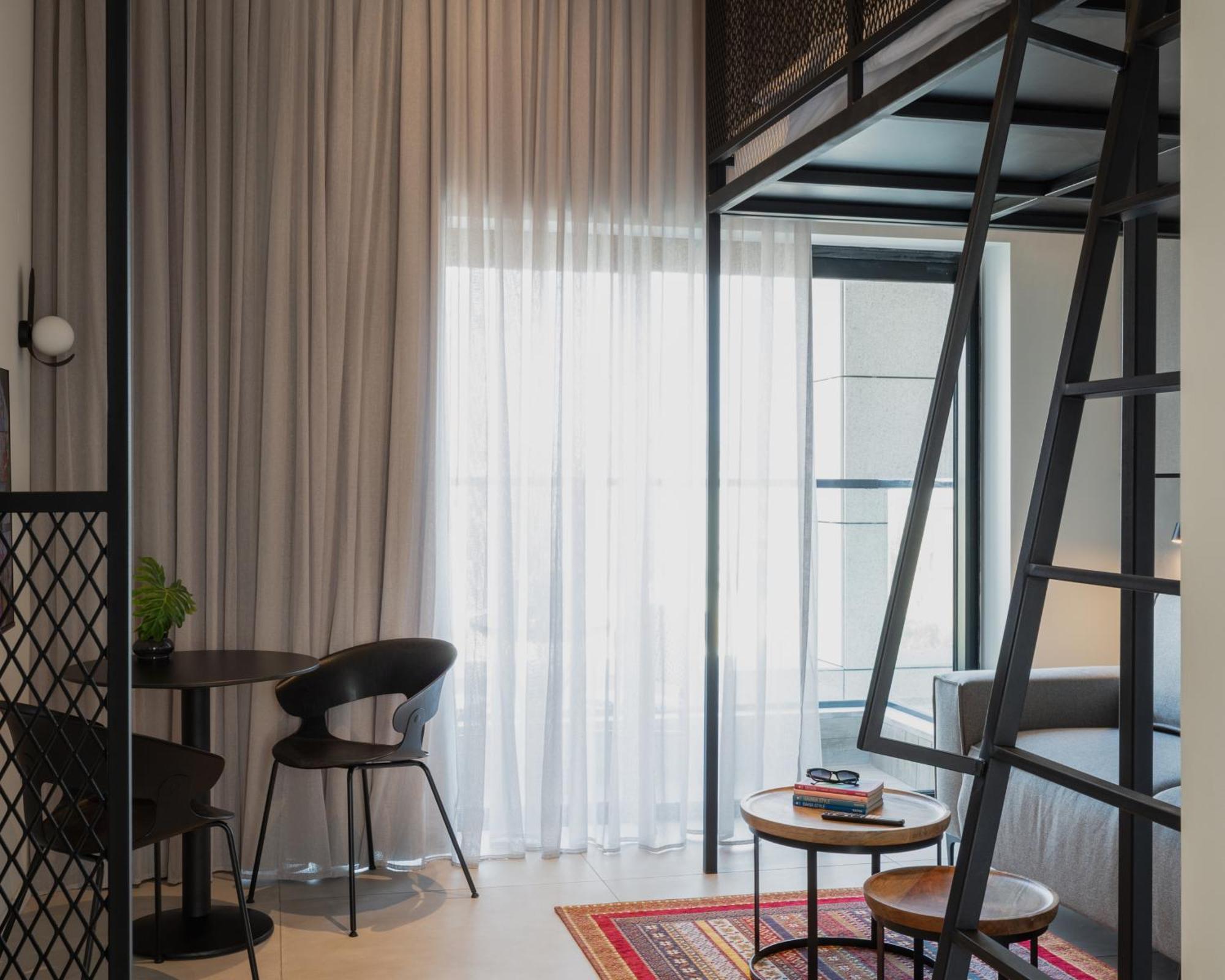 Tayo Studios & Apartments Бат Ям Екстериор снимка