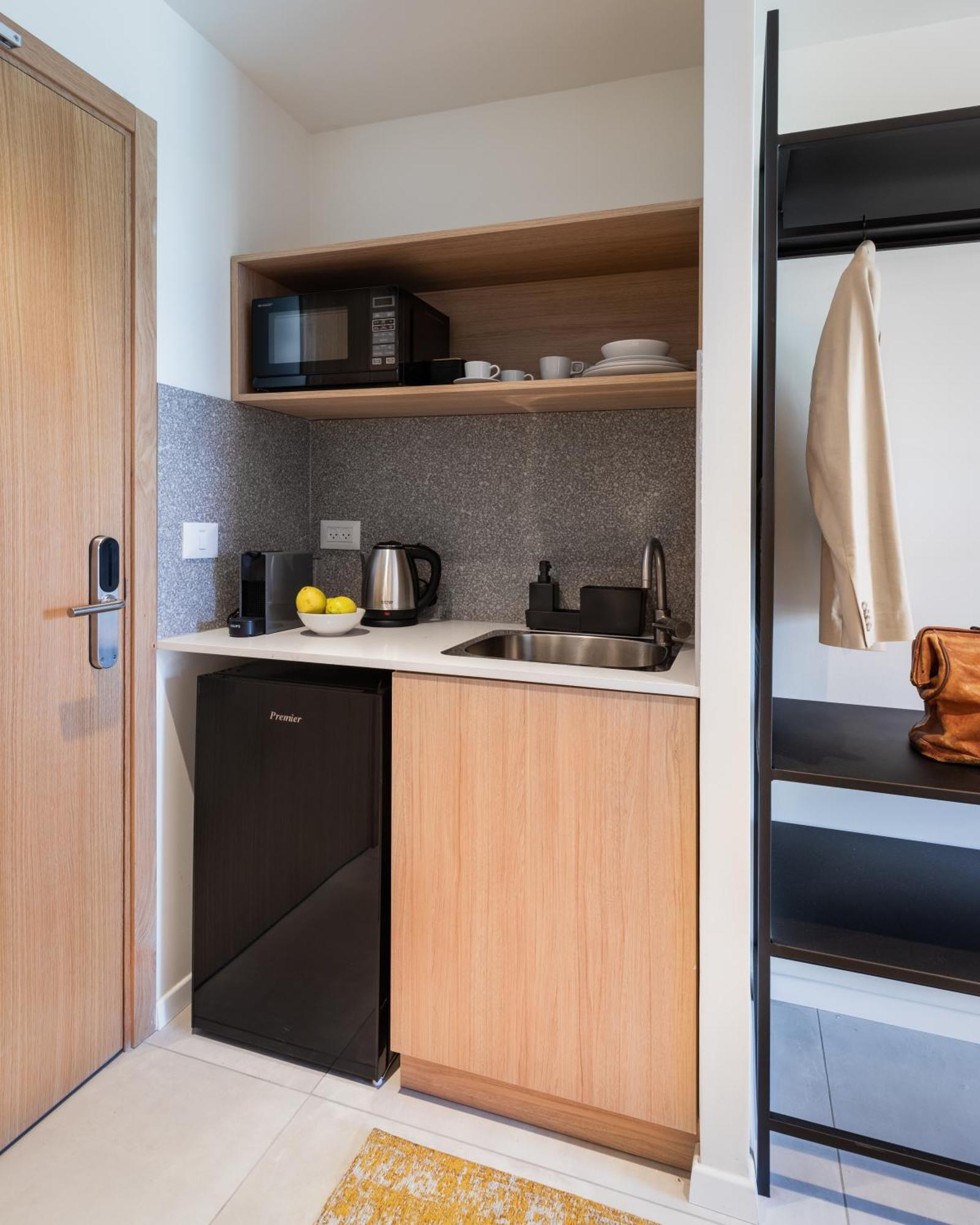 Tayo Studios & Apartments Бат Ям Екстериор снимка
