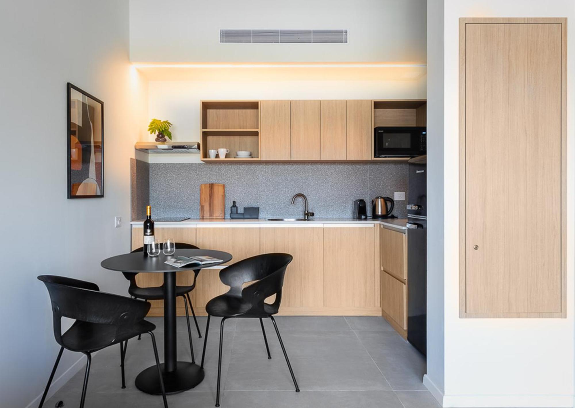 Tayo Studios & Apartments Бат Ям Екстериор снимка